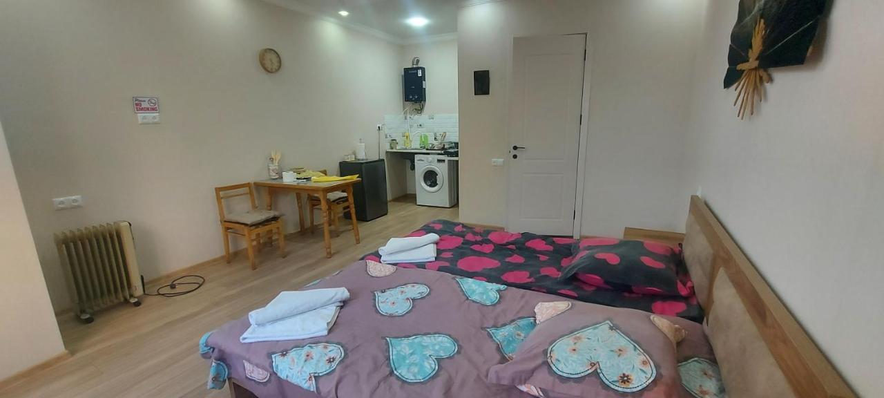 Apartamento Cozy House III Tiflis Exterior foto